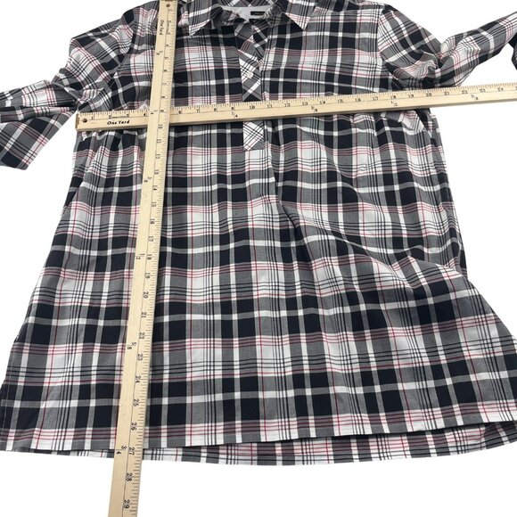 Talbots Women's Plaid Button-Down Shirt Size 12 Wrinkle Resistant Black White - Picture 2 of 5